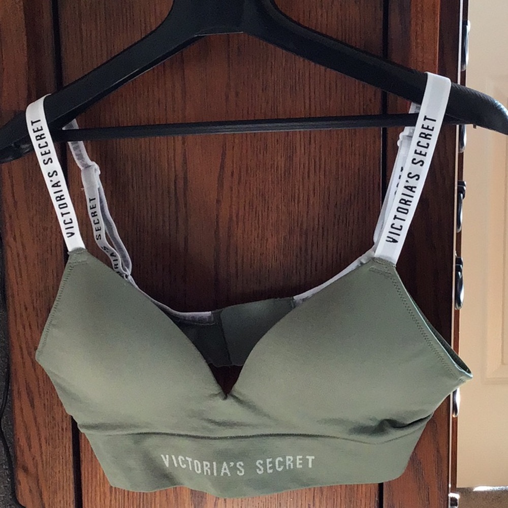 Victoria’s Secret no underwire bra